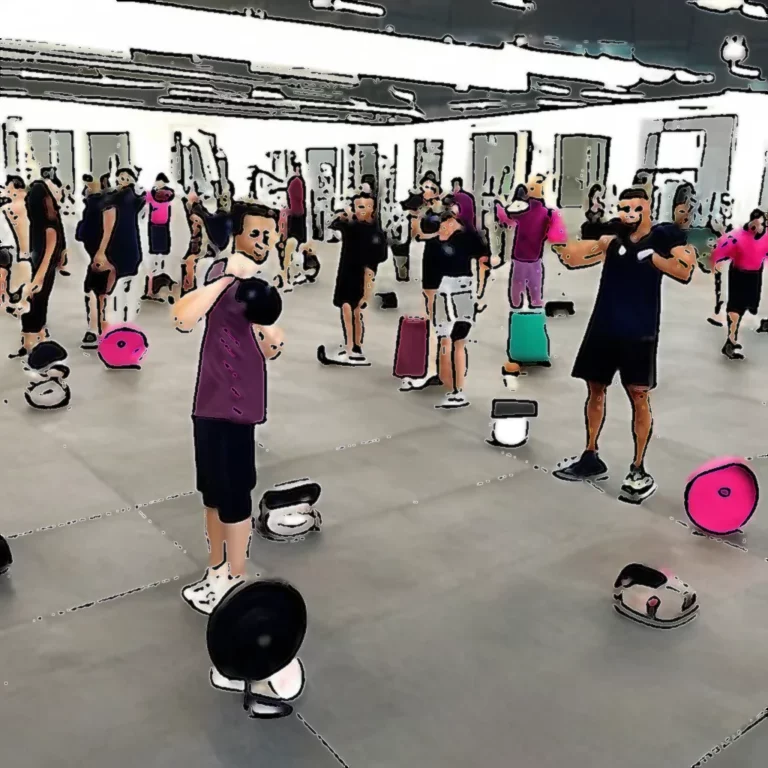 Artistic representation for UAE : 4 hours of workouts in 20 minutes ? New fitness trend better than lifting weights